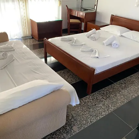 Aparthotel Stella's House 3*