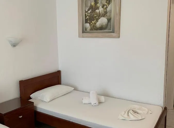 Stella's House מלון דירות פרדיסוס