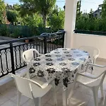 Ξενοδοχείο με διαμερίσματα Stella's House Παράδεισος