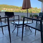 Ξενοδοχείο με διαμερίσματα Stella's House Παράδεισος