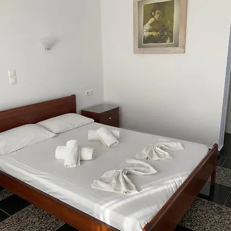 Stella's House Aparthotel