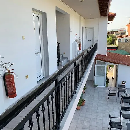 מלון דירות Stella's House