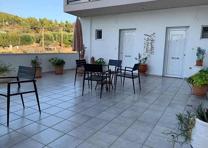 Stella's House Aparthotel